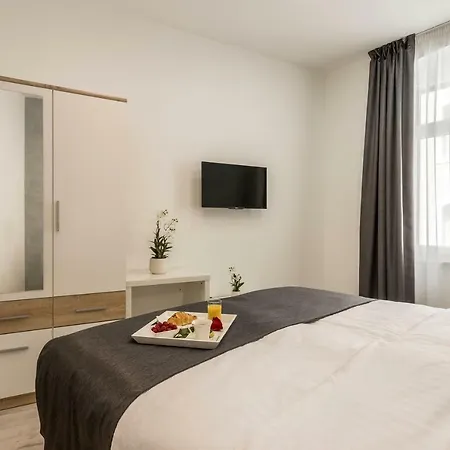 Apartamento And Unicus Ii *